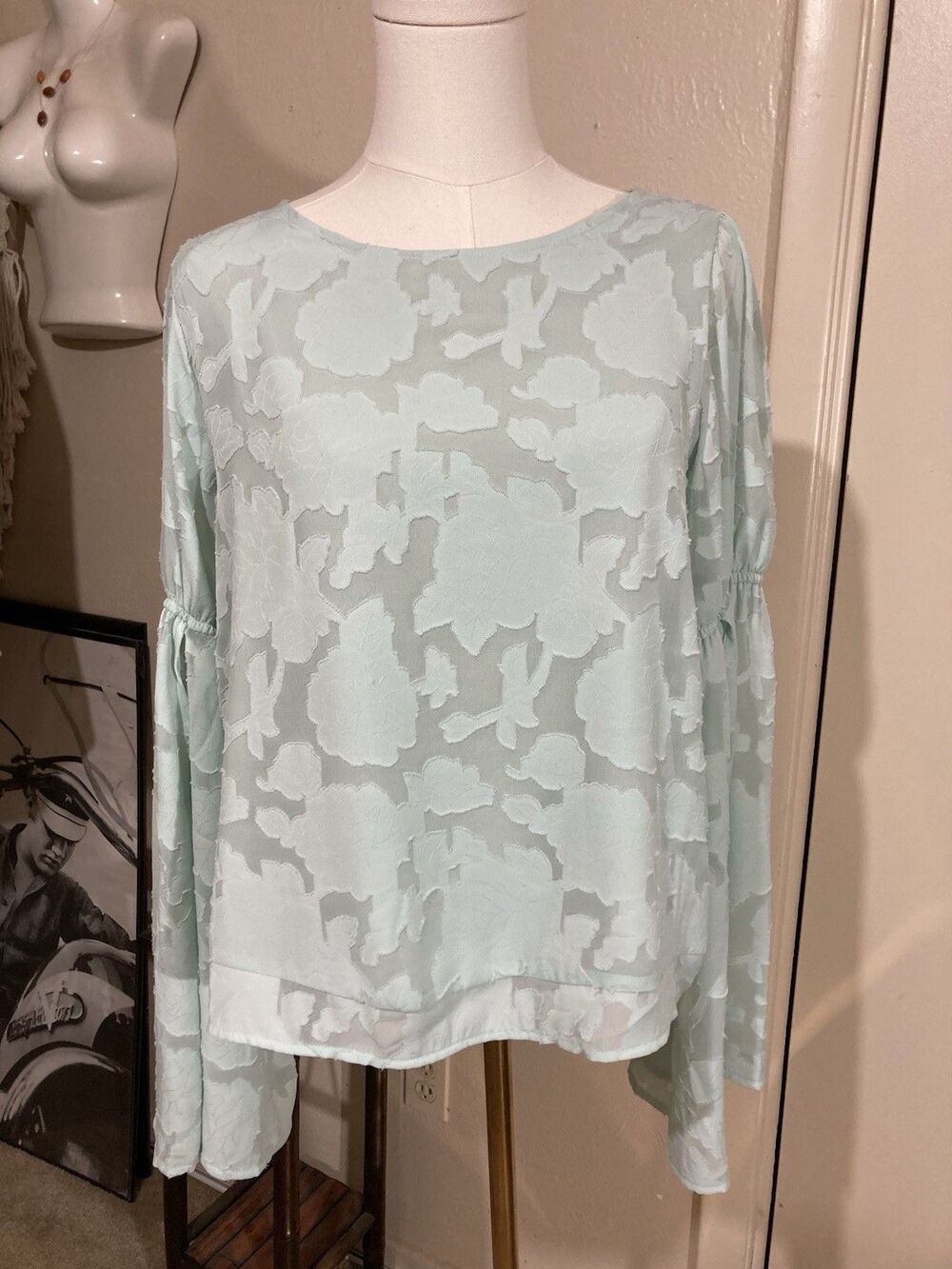 Leith Womens Green Floral Blouse Top Bell Flare Sleeve Romantic Size S D15
